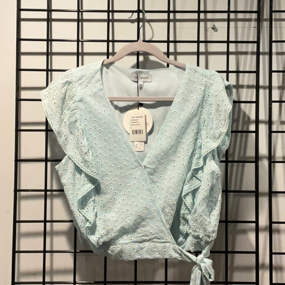 Lost + wander top